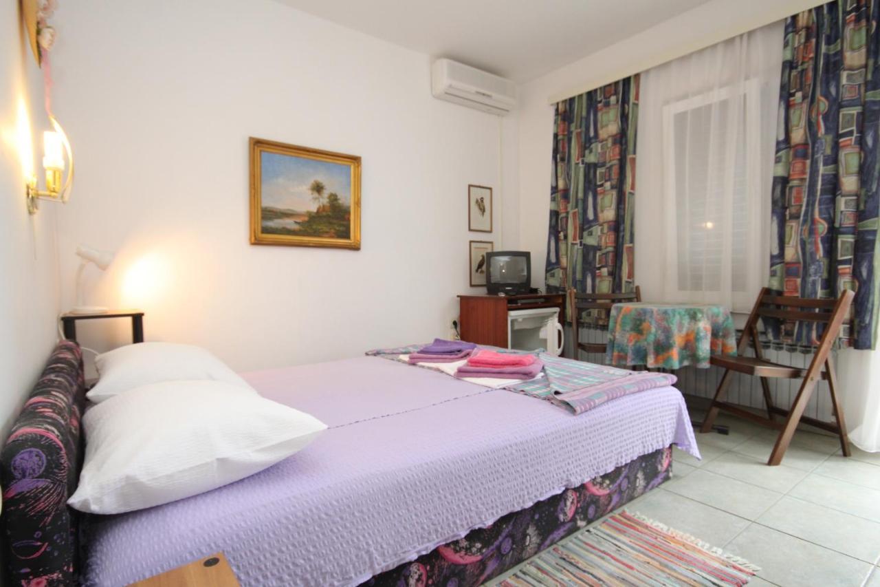 Double Room Mali Losinj 7953B Luaran gambar